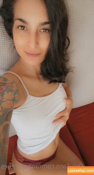anitagorgues photo #0126