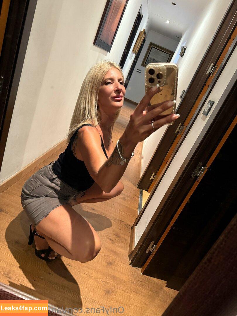 anitavipsecret / ant_secrett leaked photo photo #0008
