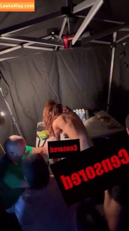 Anitta / AnittaOficial / https: слитое фото фото #0041