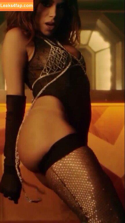 Anitta / AnittaOficial / https: leaked photo photo #0053