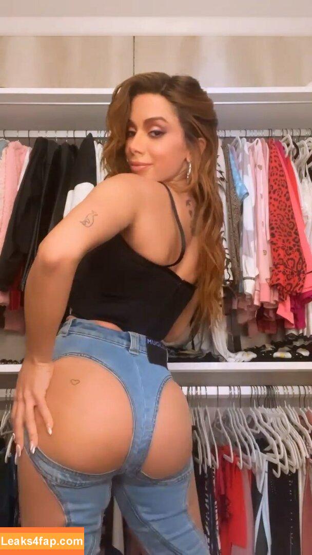 Anitta / AnittaOficial / https: leaked photo photo #0081