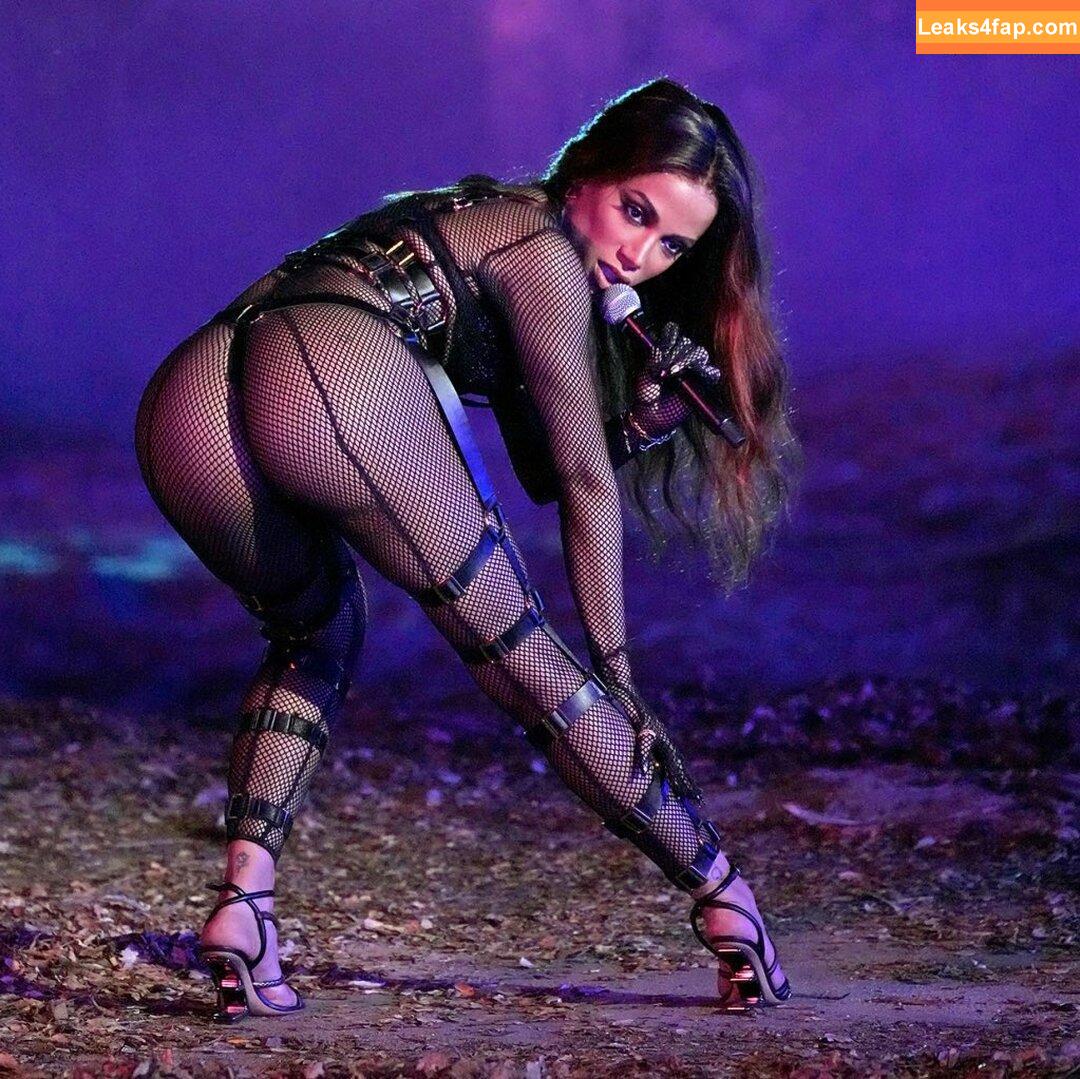 Anitta / AnittaOficial / https: leaked photo photo #0090