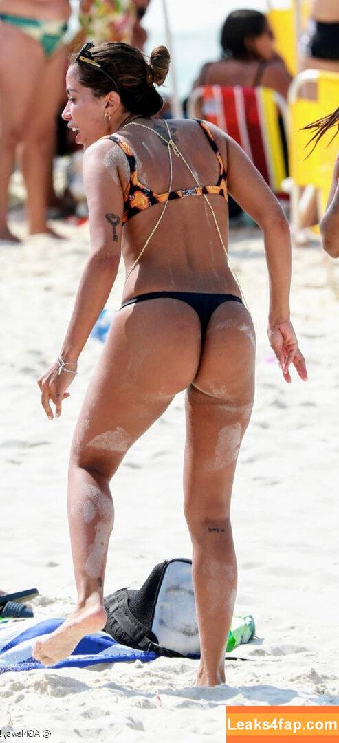 Anitta / AnittaOficial / https: leaked photo photo #0093