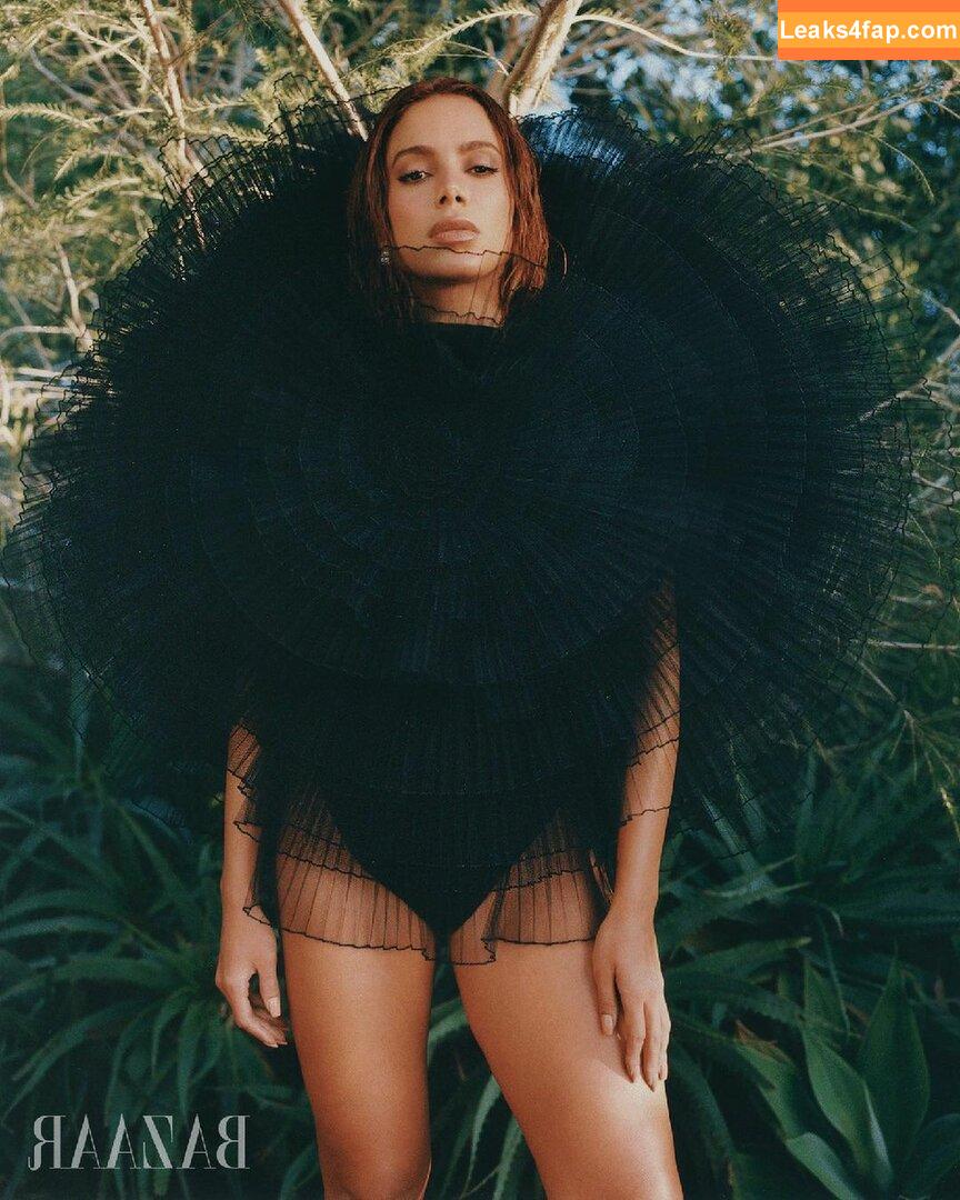 Anitta / AnittaOficial / https: leaked photo photo #0192