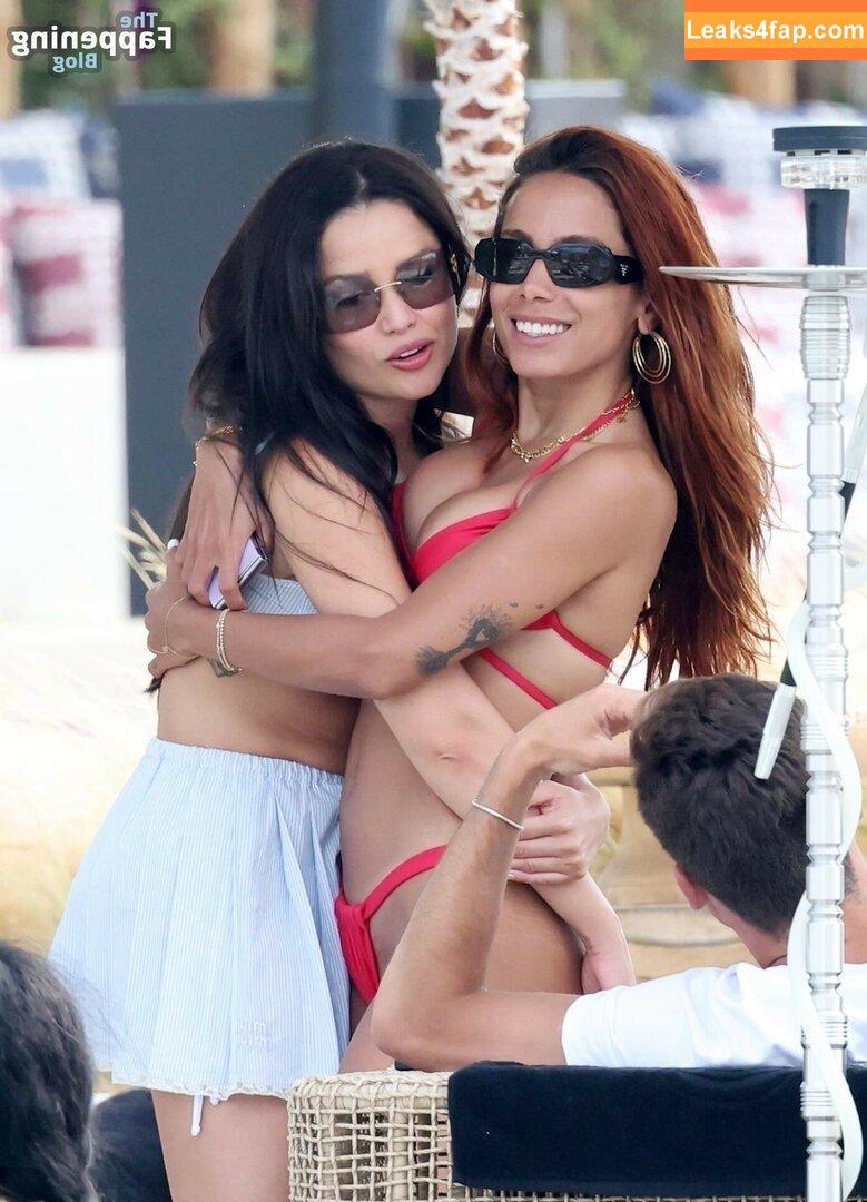 Anitta / AnittaOficial / https: leaked photo photo #0228