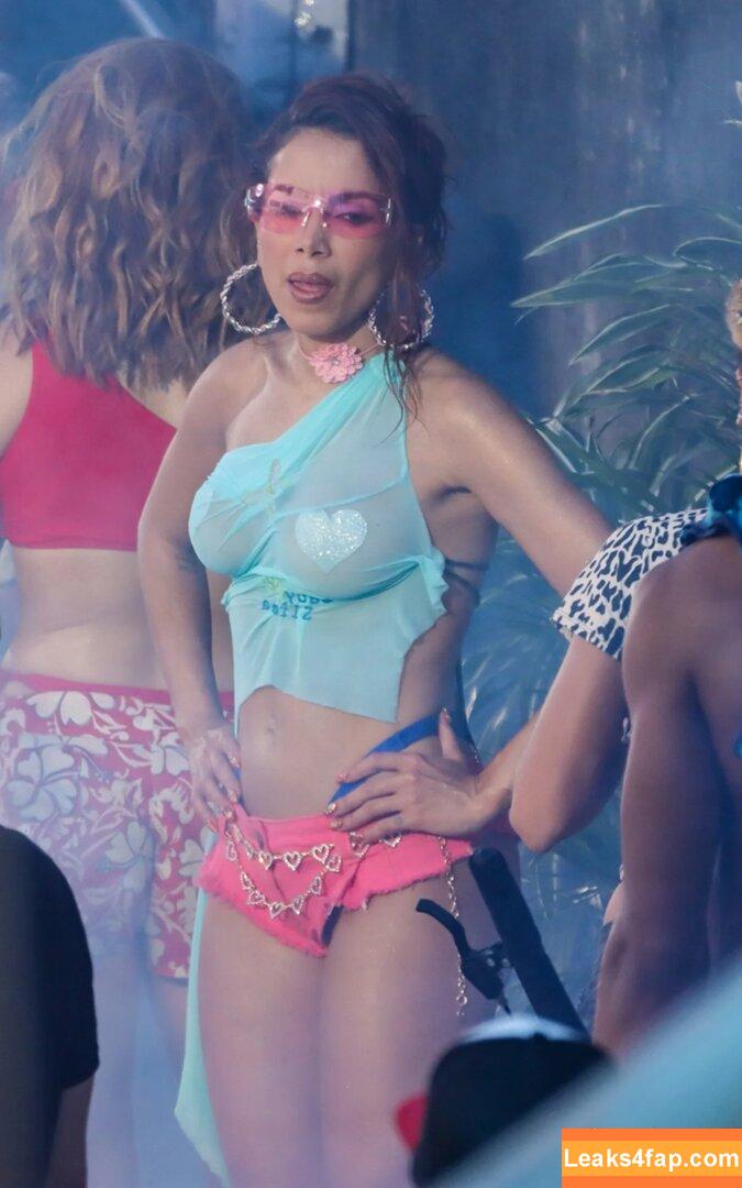 Anitta / AnittaOficial / https: leaked photo photo #0281