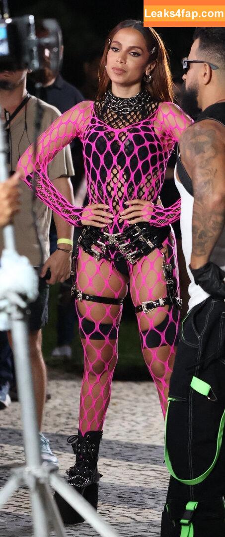 Anitta / AnittaOficial / https: leaked photo photo #0370