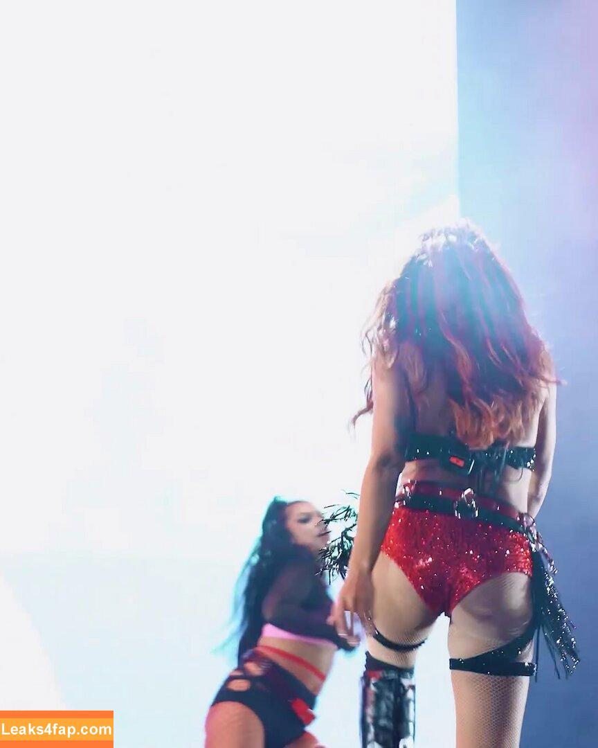 Anitta / AnittaOficial / https: leaked photo photo #0451