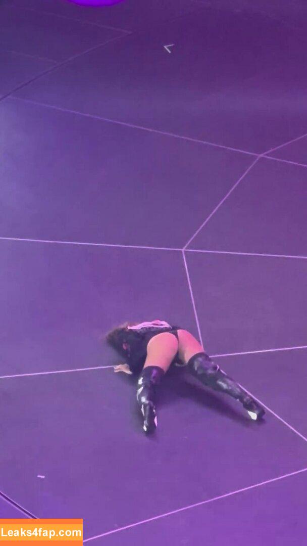 Anitta / AnittaOficial / https: leaked photo photo #0473