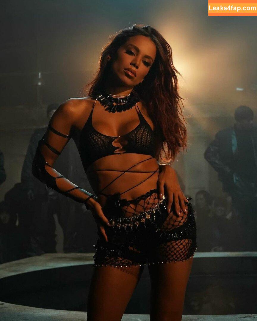 Anitta / AnittaOficial / https: leaked photo photo #0480