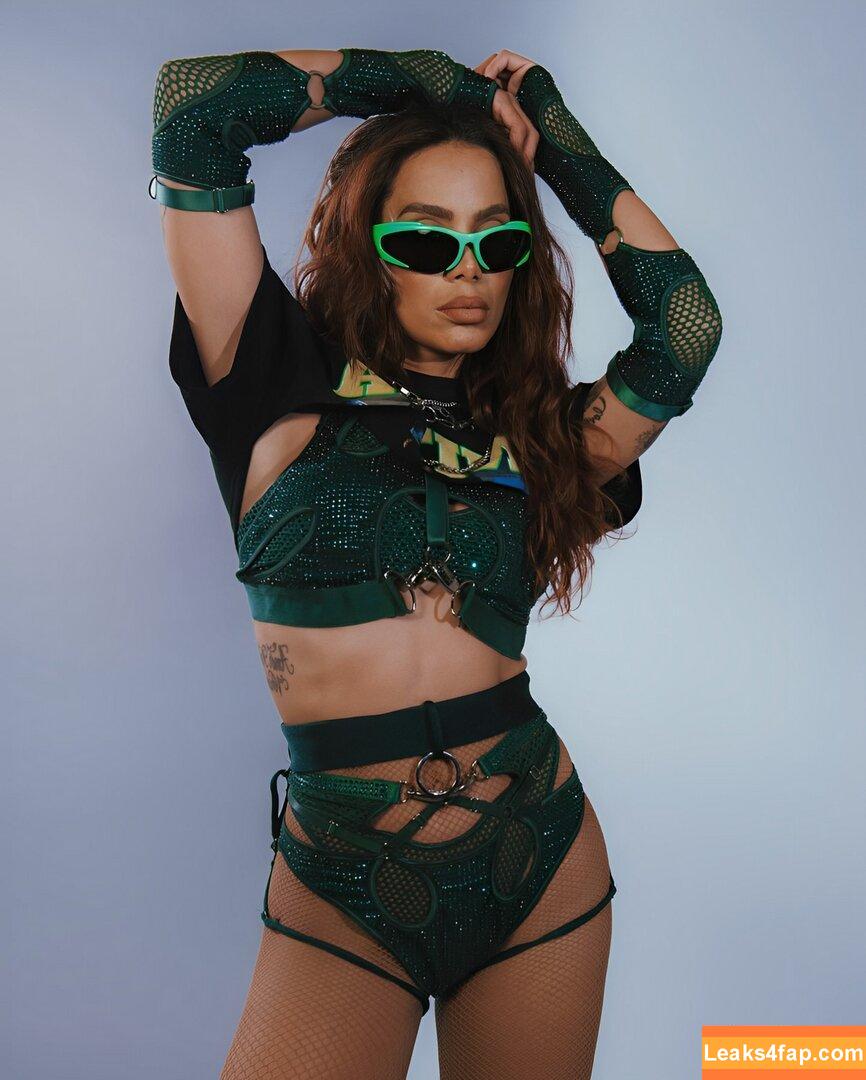 Anitta / AnittaOficial / https: leaked photo photo #0533