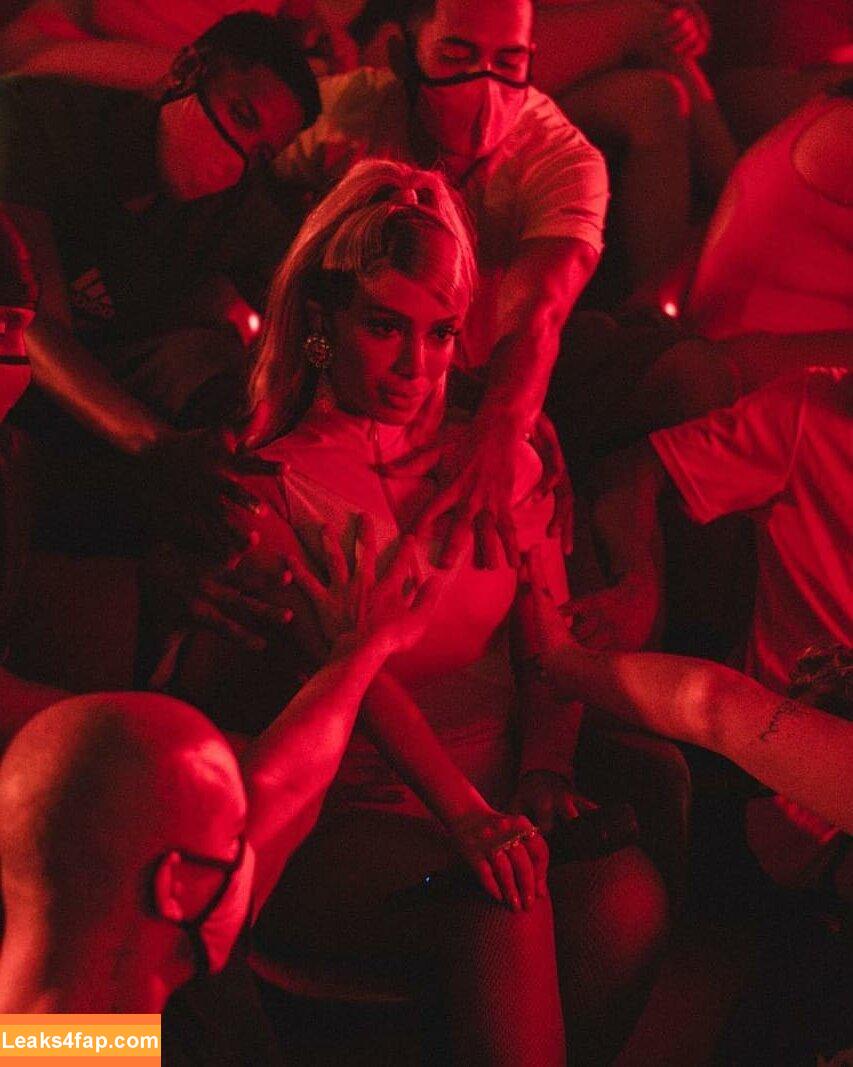 Anitta / AnittaOficial / https: leaked photo photo #0605