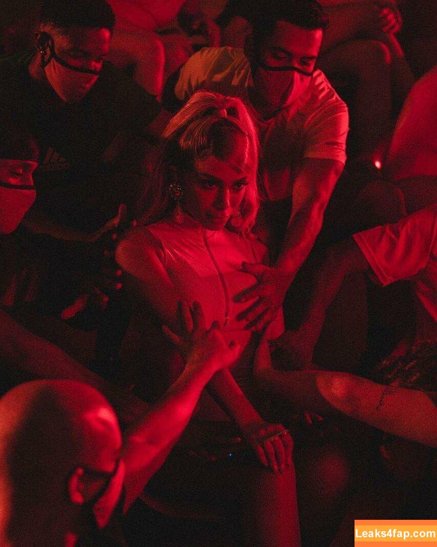 Anitta / AnittaOficial / https: leaked photo photo #0606