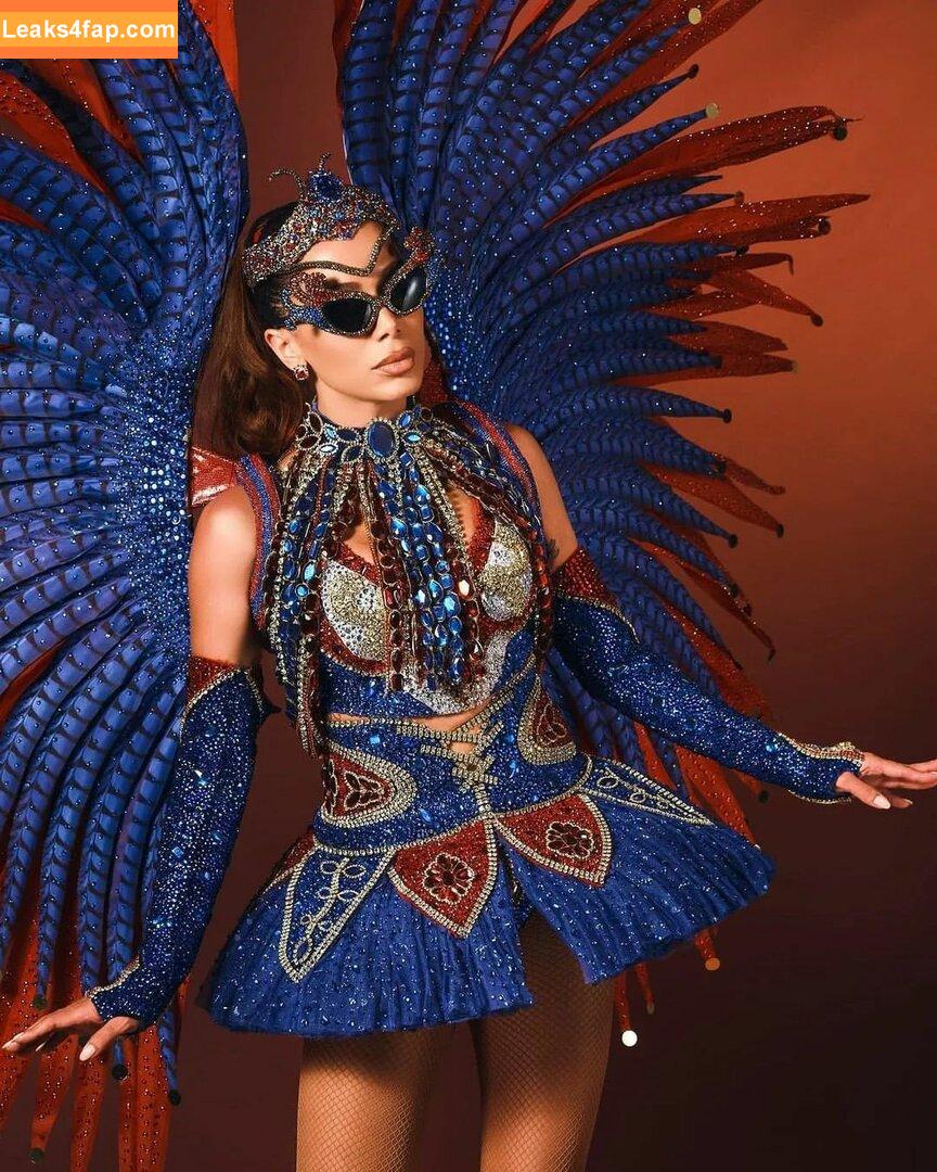 Anitta / AnittaOficial / https: слитое фото фото #0643