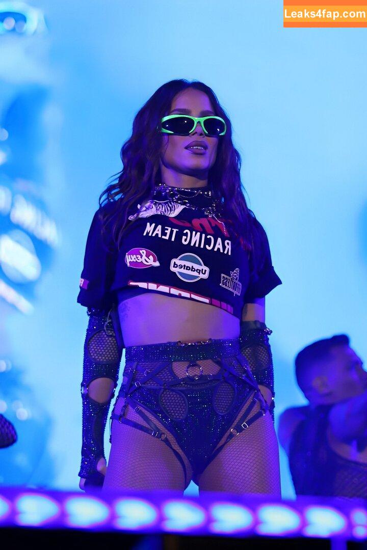 Anitta / AnittaOficial / https: leaked photo photo #0768