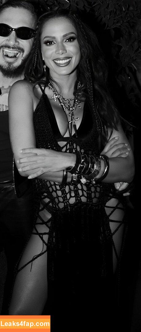 Anitta / AnittaOficial / https: leaked photo photo #0797