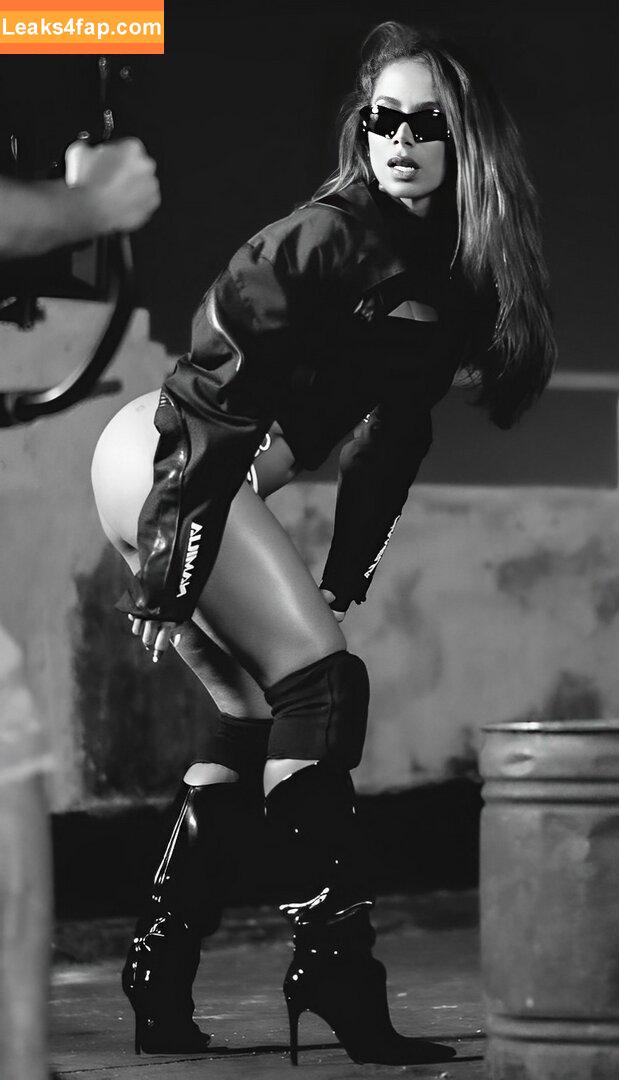 Anitta / AnittaOficial / https: leaked photo photo #0812