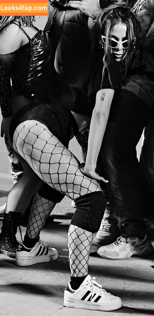 Anitta / AnittaOficial / https: leaked photo photo #0833