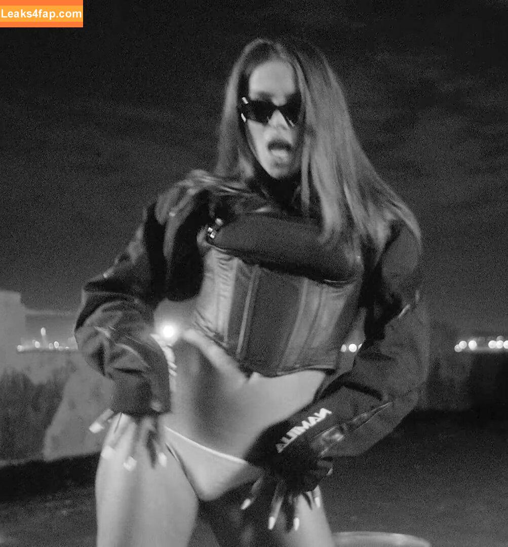 Anitta / AnittaOficial / https: leaked photo photo #0838