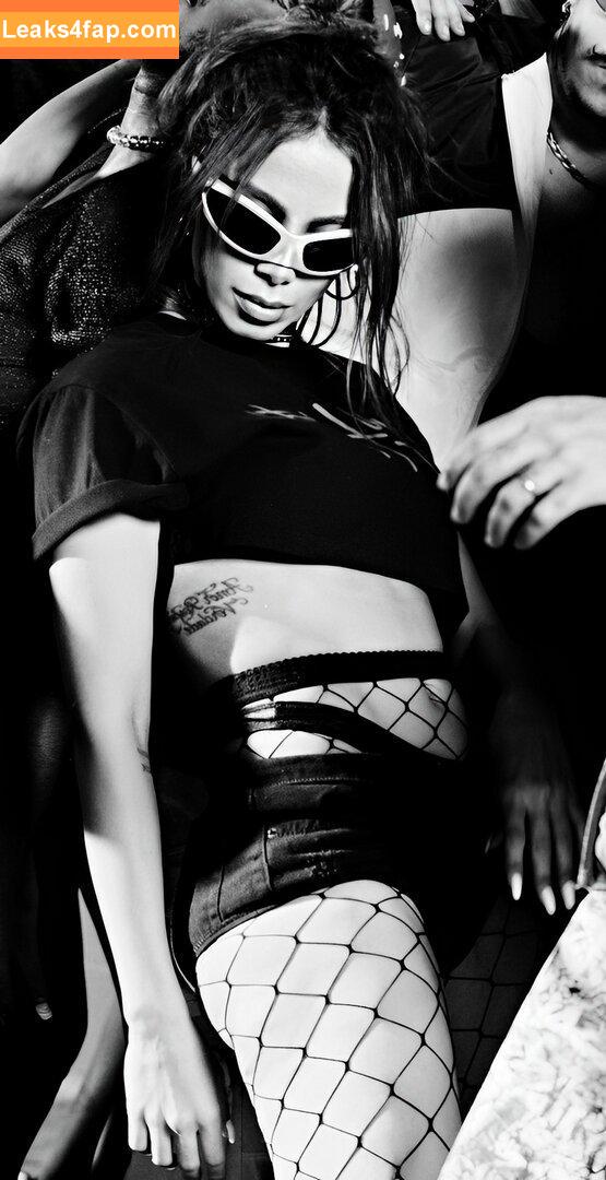 Anitta / AnittaOficial / https: leaked photo photo #0847