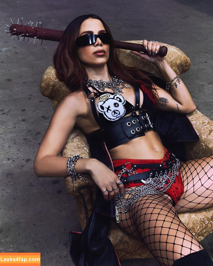 Anitta / AnittaOficial / https: слитое фото фото #0849