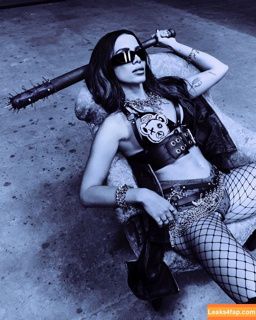 Anitta / AnittaOficial / https: слитое фото фото #0852