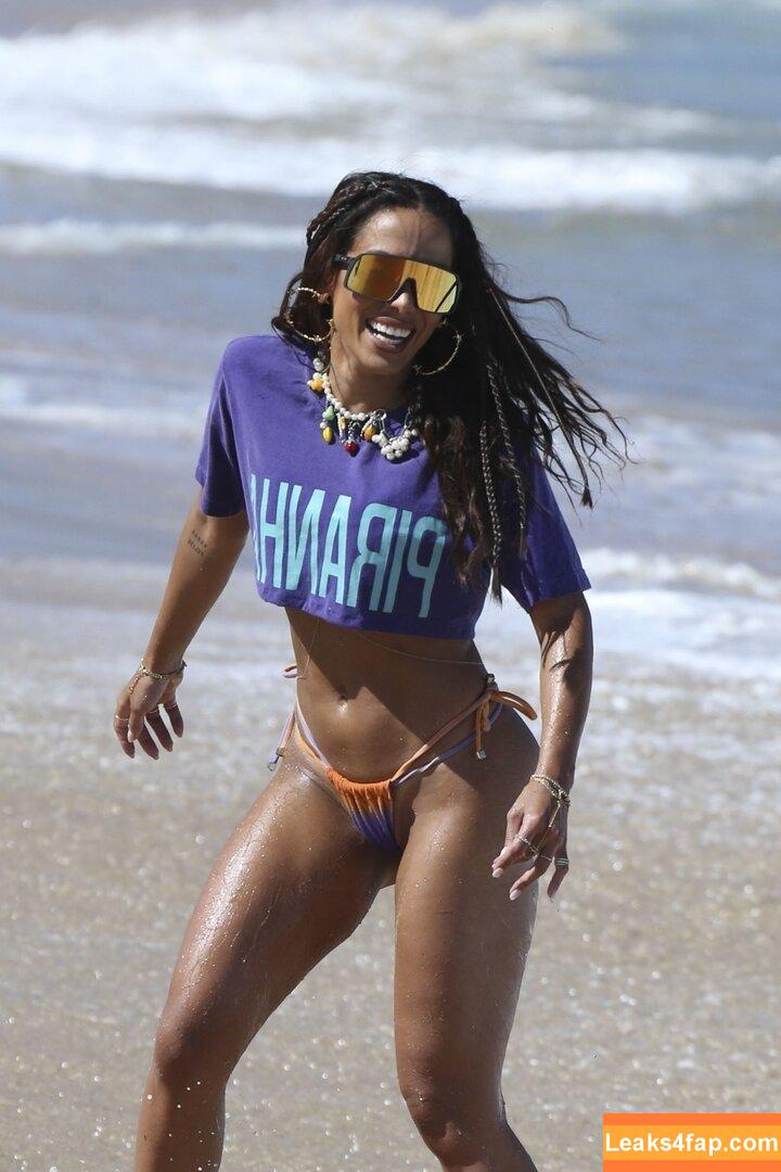 Anitta /  слитое фото фото #0895