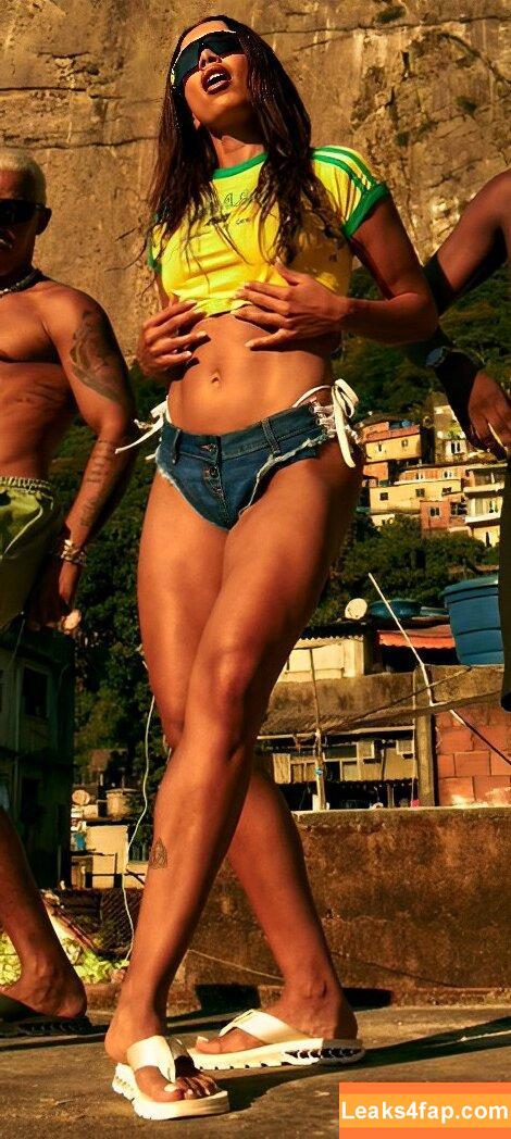 Anitta /  слитое фото фото #0949