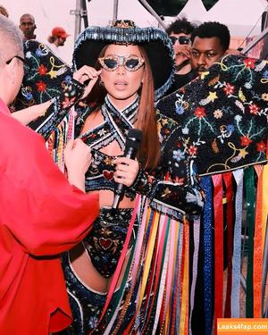 Anitta photo #0671