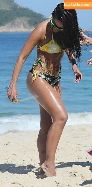 Anitta фото #0876