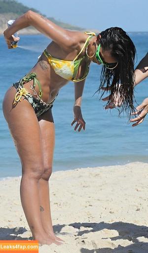 Anitta фото #0877