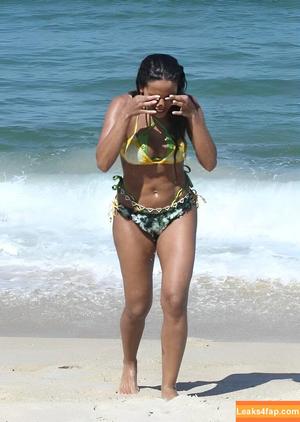 Anitta фото #0881