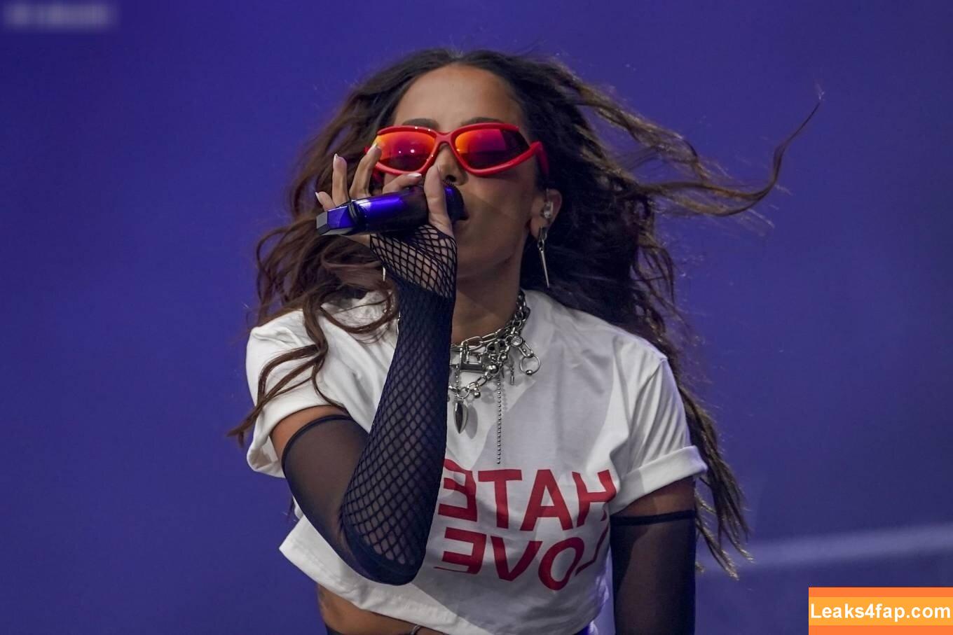 Anitta /  слитое фото фото #1046