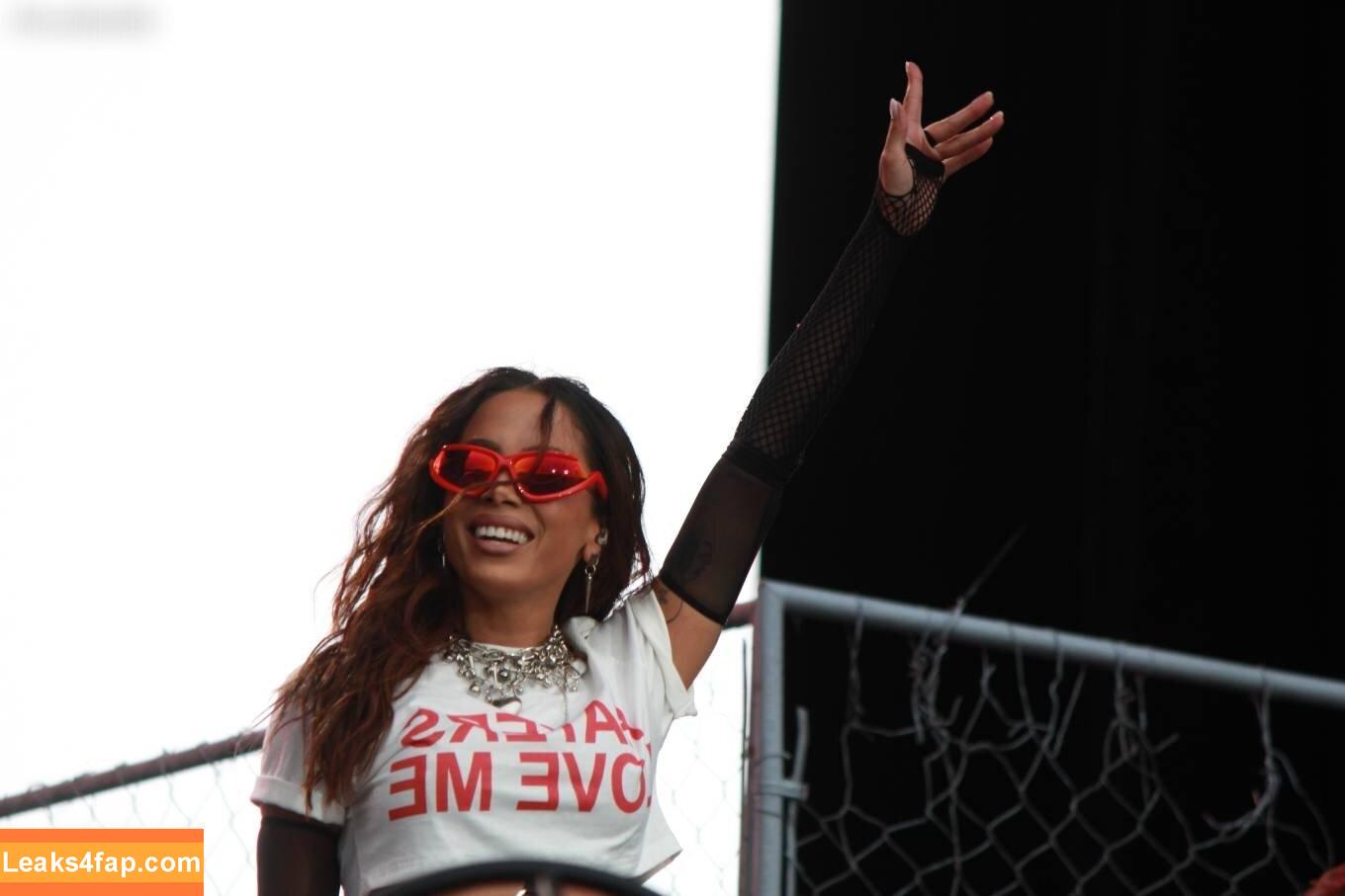 Anitta /  слитое фото фото #1050