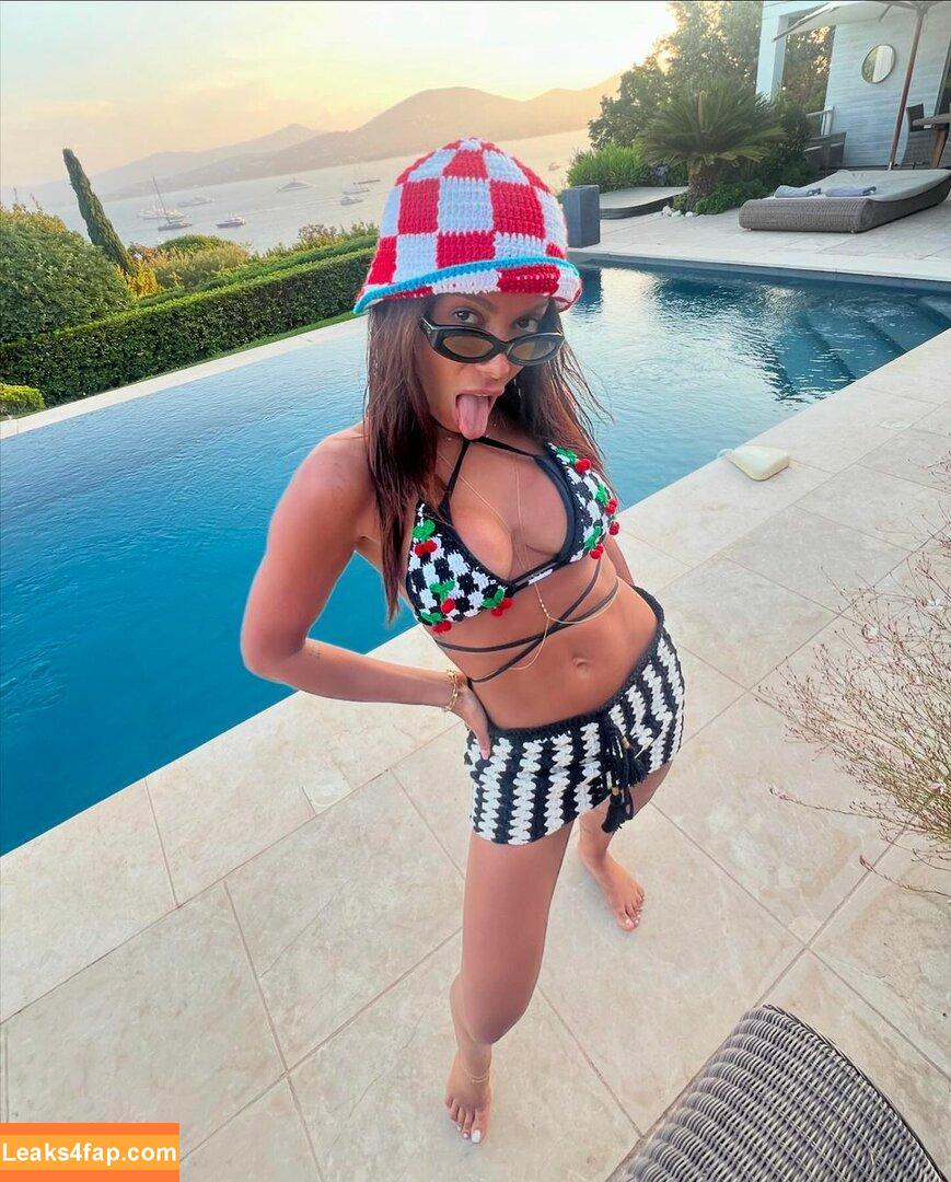 Anitta /  слитое фото фото #1063