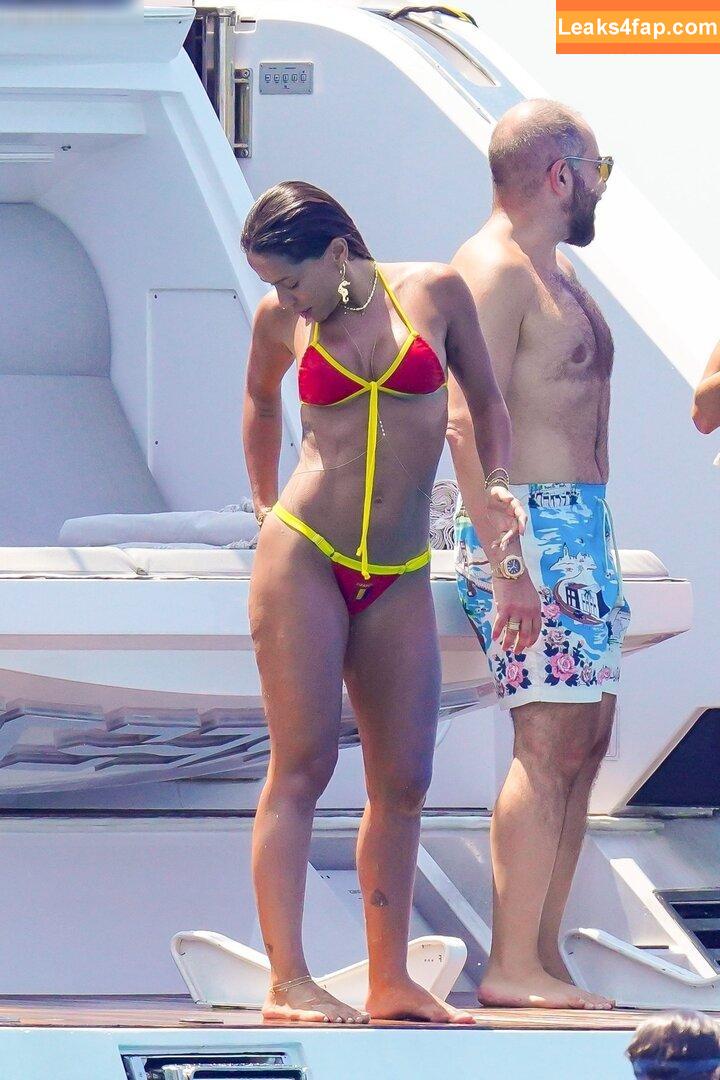 Anitta /  слитое фото фото #1079