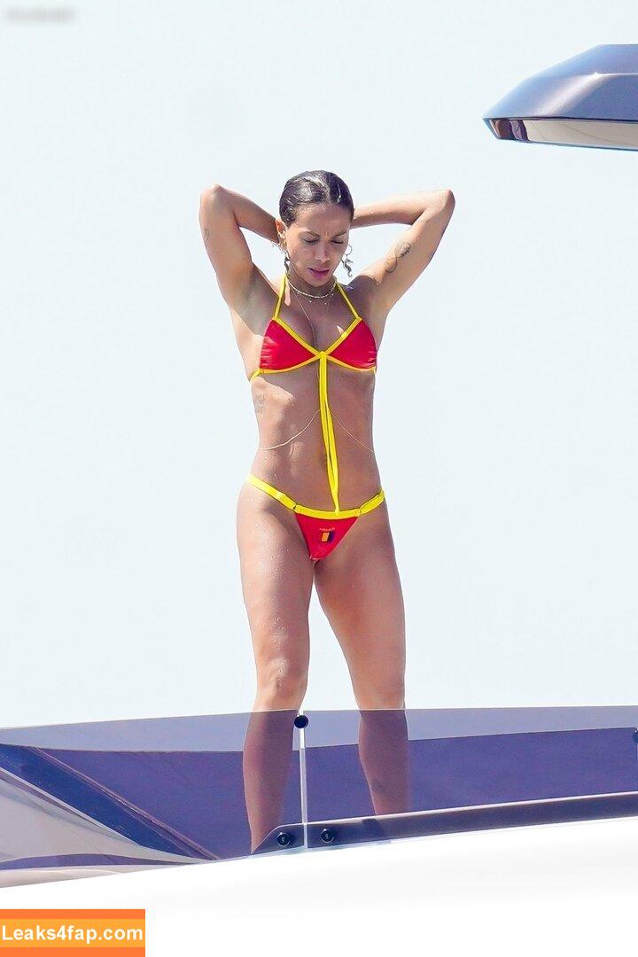 Anitta /  слитое фото фото #1087