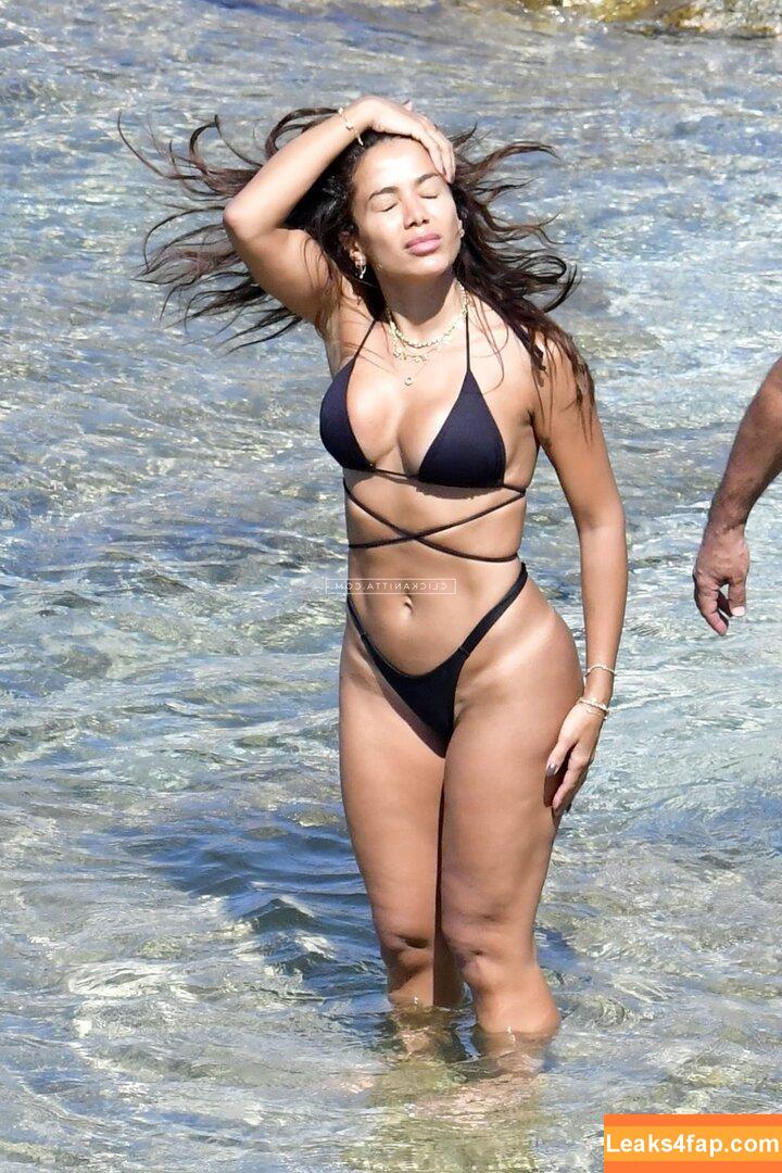 Anitta /  слитое фото фото #1275