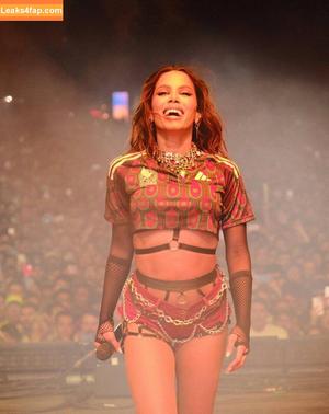 Anitta фото #1040