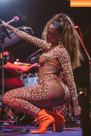 Anitta photo #1628
