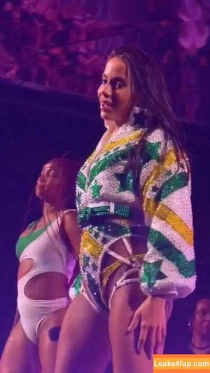 Anitta photo #1819