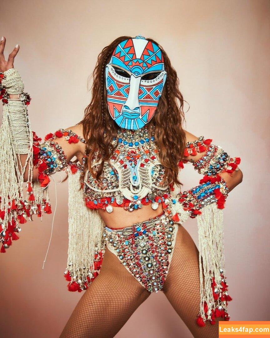 Anitta / AnittaOficial / https: leaked photo photo #2305