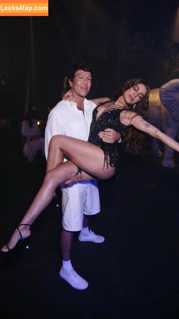 Anitta / AnittaOficial / https: слитое фото фото #2327