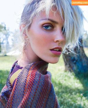 Anja Rubik photo #0383