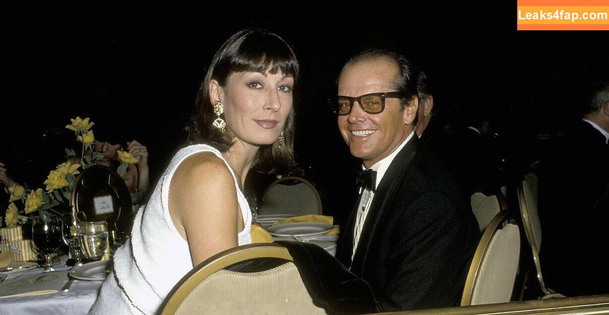 Anjelica Huston / anjelicashuston leaked photo photo #0021