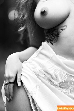 Anna Aifert photo #0334