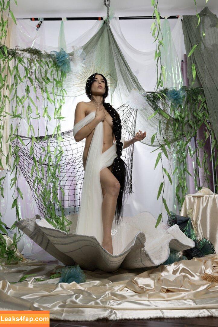 Anna Akana / AnnaAkana / wonderlandstudios leaked photo photo #0343