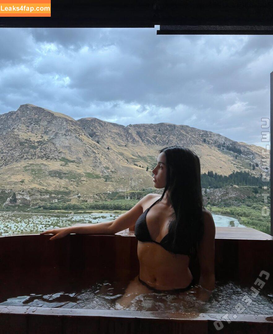 Anna Akana / annaakana / https: / wonderlandstudios leaked photo photo #0811