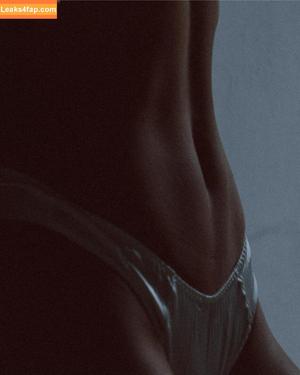 Anna Arevalo photo #0106