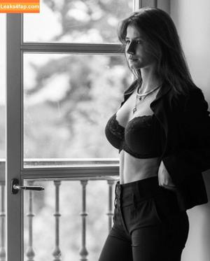 Anna Arevalo photo #0128